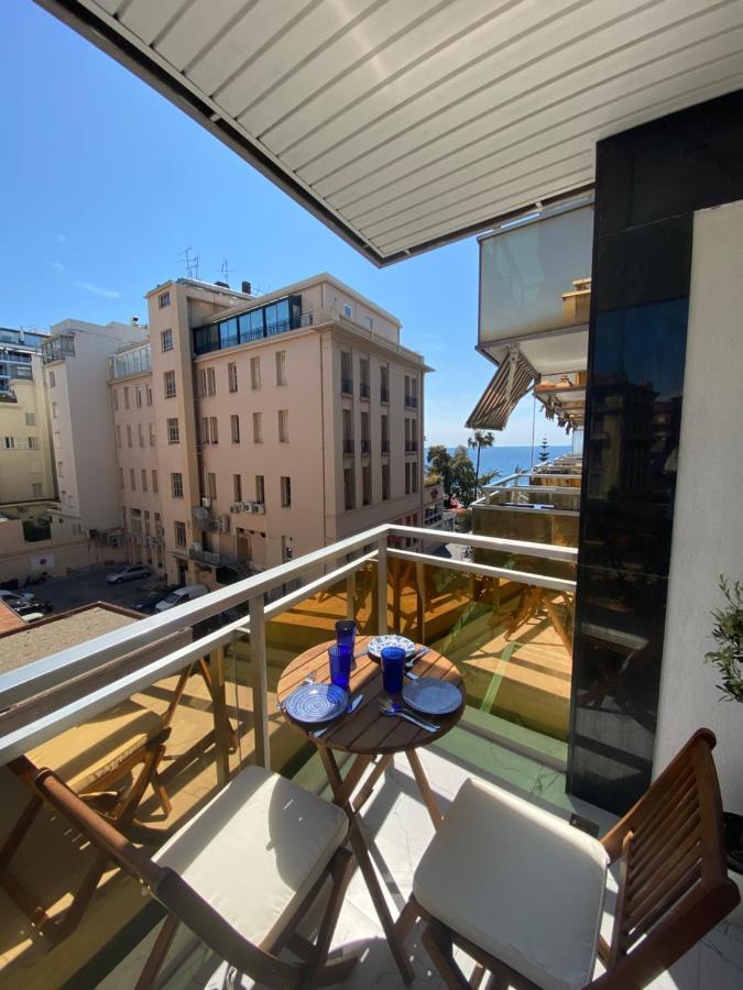 Le Royal, Spacious Seaside Apartment Rooftop And Pool Nice Bagian luar foto
